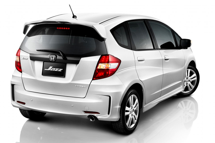 Sewa Mobil Rental Honda-Jazz-Facelift-2012-RS